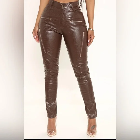 Fashion Nova Skinny Pants - Picture 1 of 4